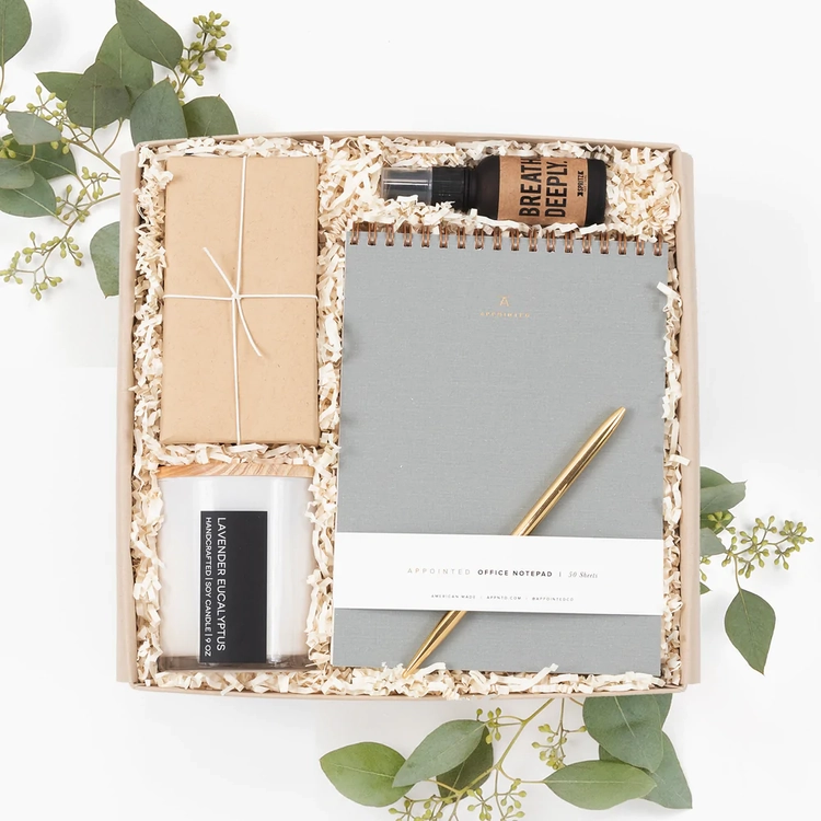 The Well-Dressed Desk